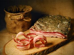Lard sec aux herbes, 650 - 720 gr. sans couenne