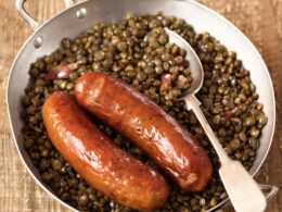 Saucisson aux lentilles vertes du Puy