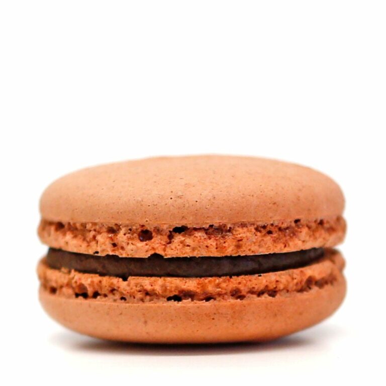 chocolate-macaron-maison-amarella_