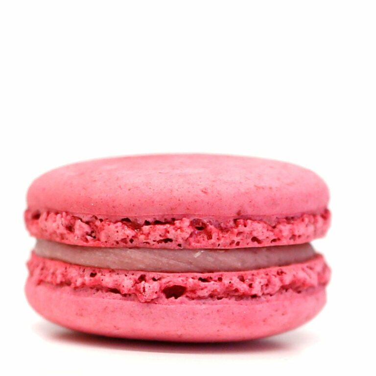 aspberry-macaron-maison-amarella